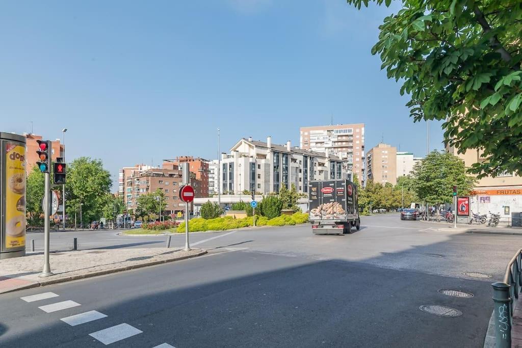 Estudio Acogedor En Zona Norte Madrid Buitenkant foto