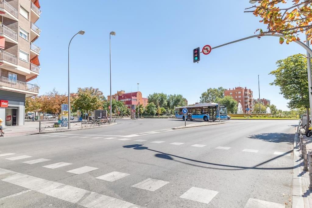 Estudio Acogedor En Zona Norte Madrid Buitenkant foto